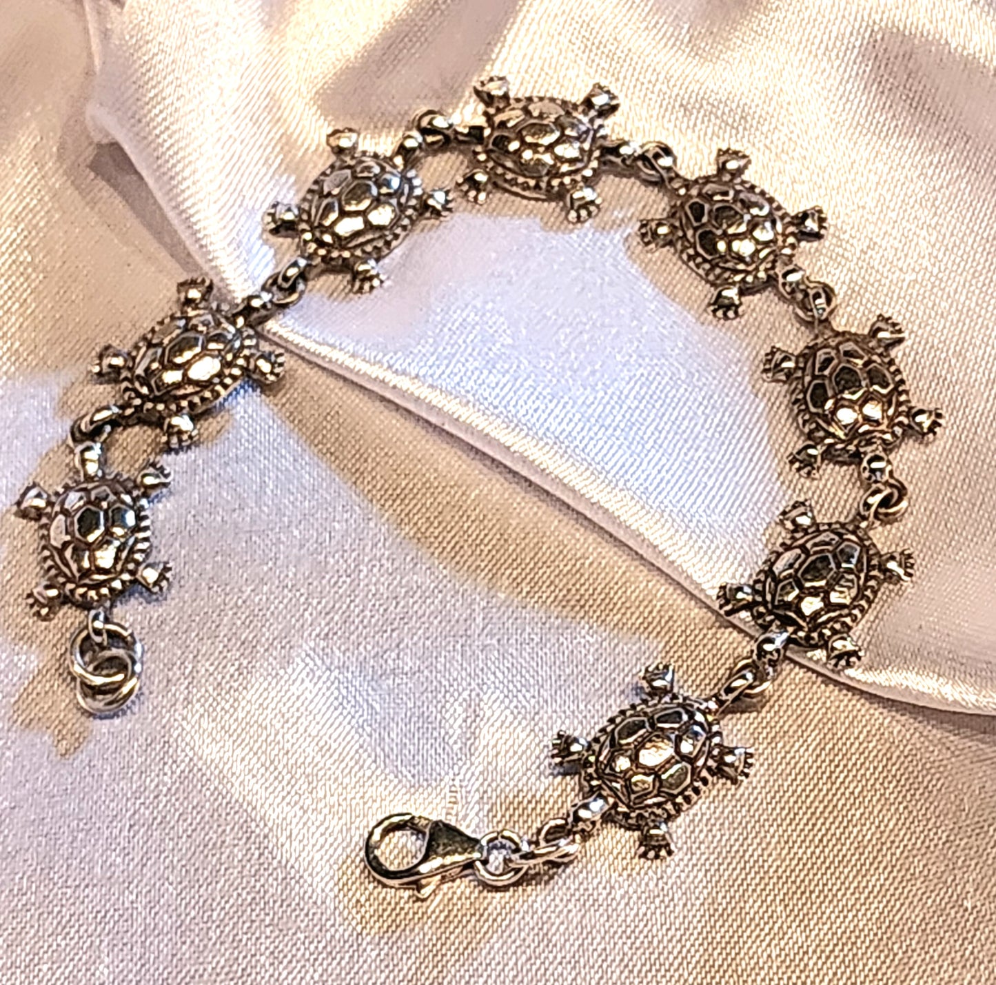 Adorable Solid .925 Sterling Turtles On Parade Bracelet 7.25" 12.24 gr.